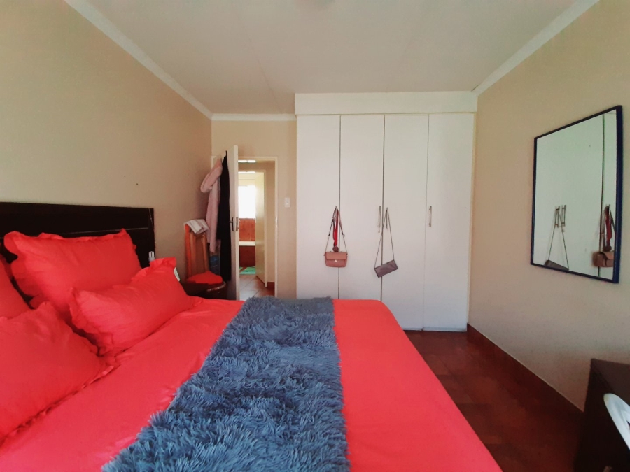 2 Bedroom Property for Sale in Vaalpark Free State